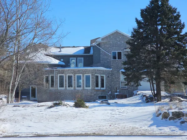 $985,000 | 1209 Lewis Avenue Southwest, Hutchinson, MN 55350