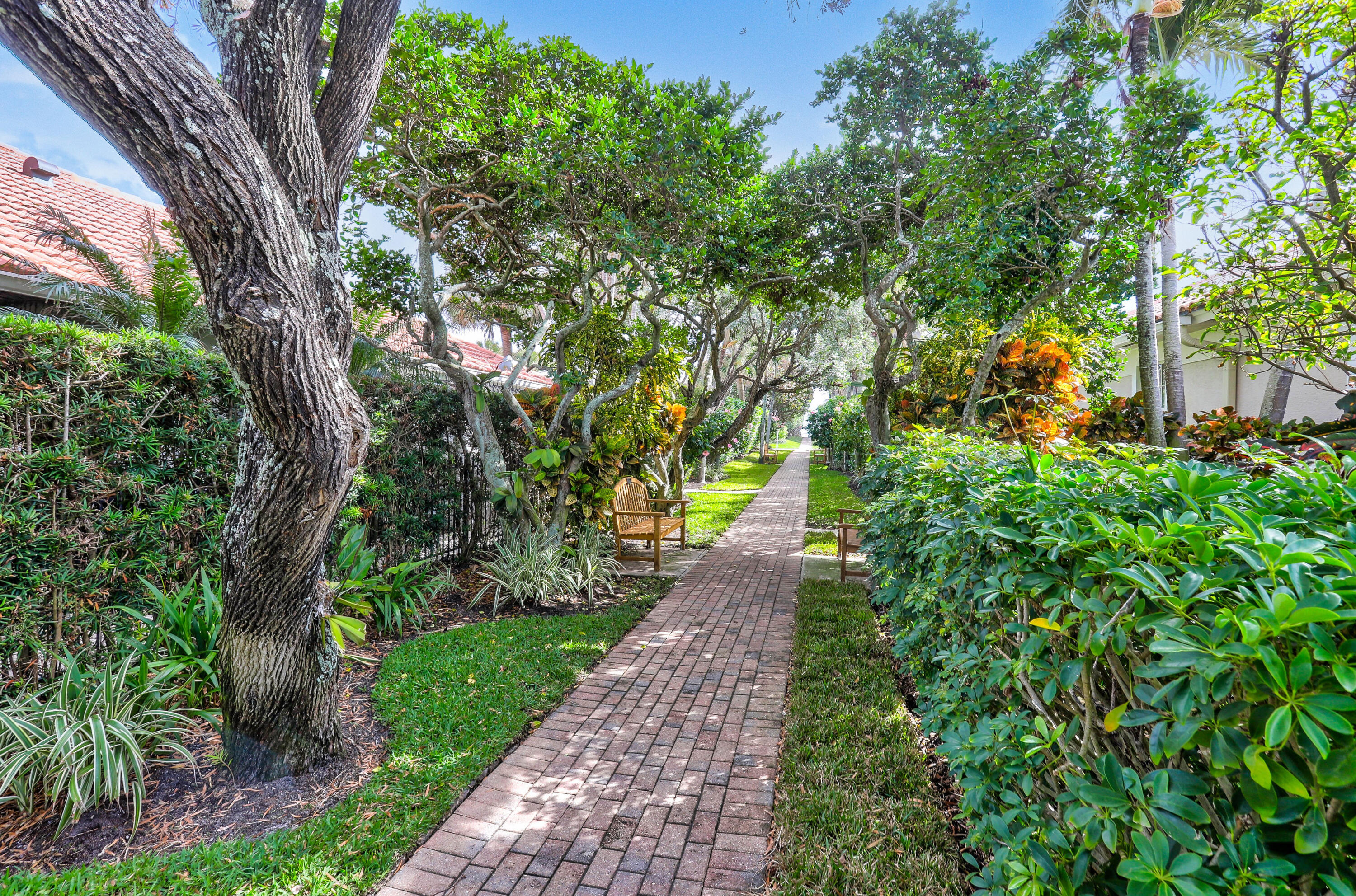 87 Lighthouse Drive Jupiter Inlet Colony, FL 33469 - Photo 23 of 33