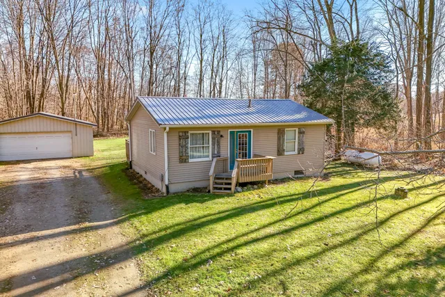 $169,499 | 3651 Hog Creek Road, Allen, MI 49227
