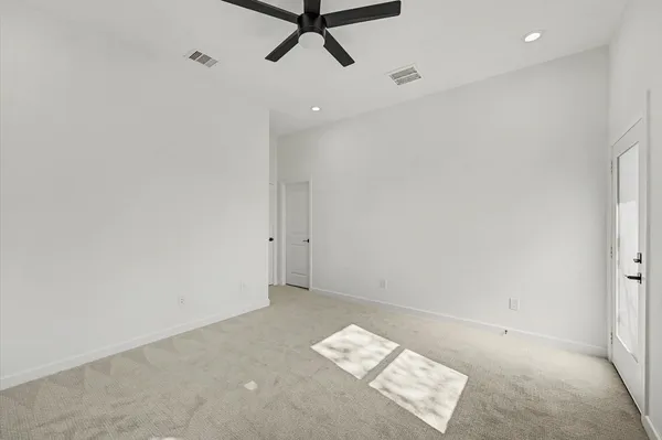 $2,100 | 5034 Pershing Street, Unit B, Houston, TX 77033