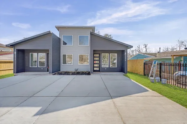 $2,100 | 5034 Pershing Street, Unit B, Houston, TX 77033