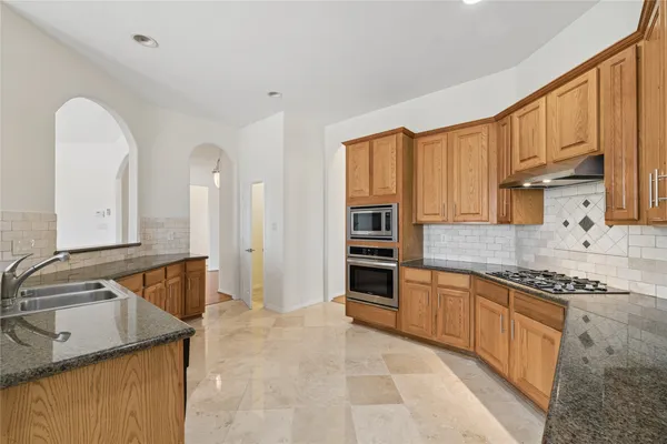 $2,500 | 4807 Wellington Way, Houston, TX 77069