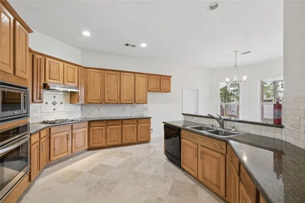 $2,500 | 4807 Wellington Way, Houston, TX 77069