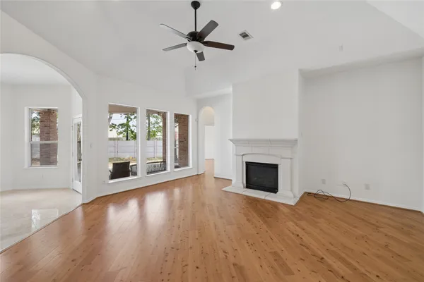 $2,500 | 4807 Wellington Way, Houston, TX 77069