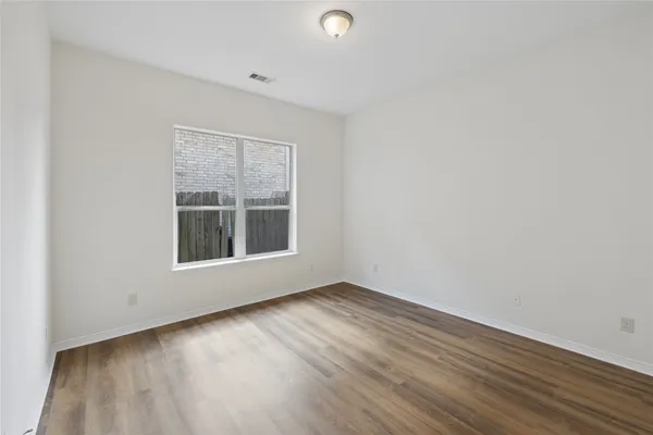 $2,500 | 4807 Wellington Way, Houston, TX 77069