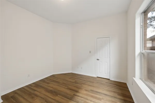 $2,500 | 4807 Wellington Way, Houston, TX 77069