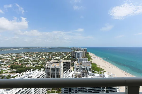 $5,000 | 3000 North Ocean Drive, Unit PHB, Singer Island, FL 33404