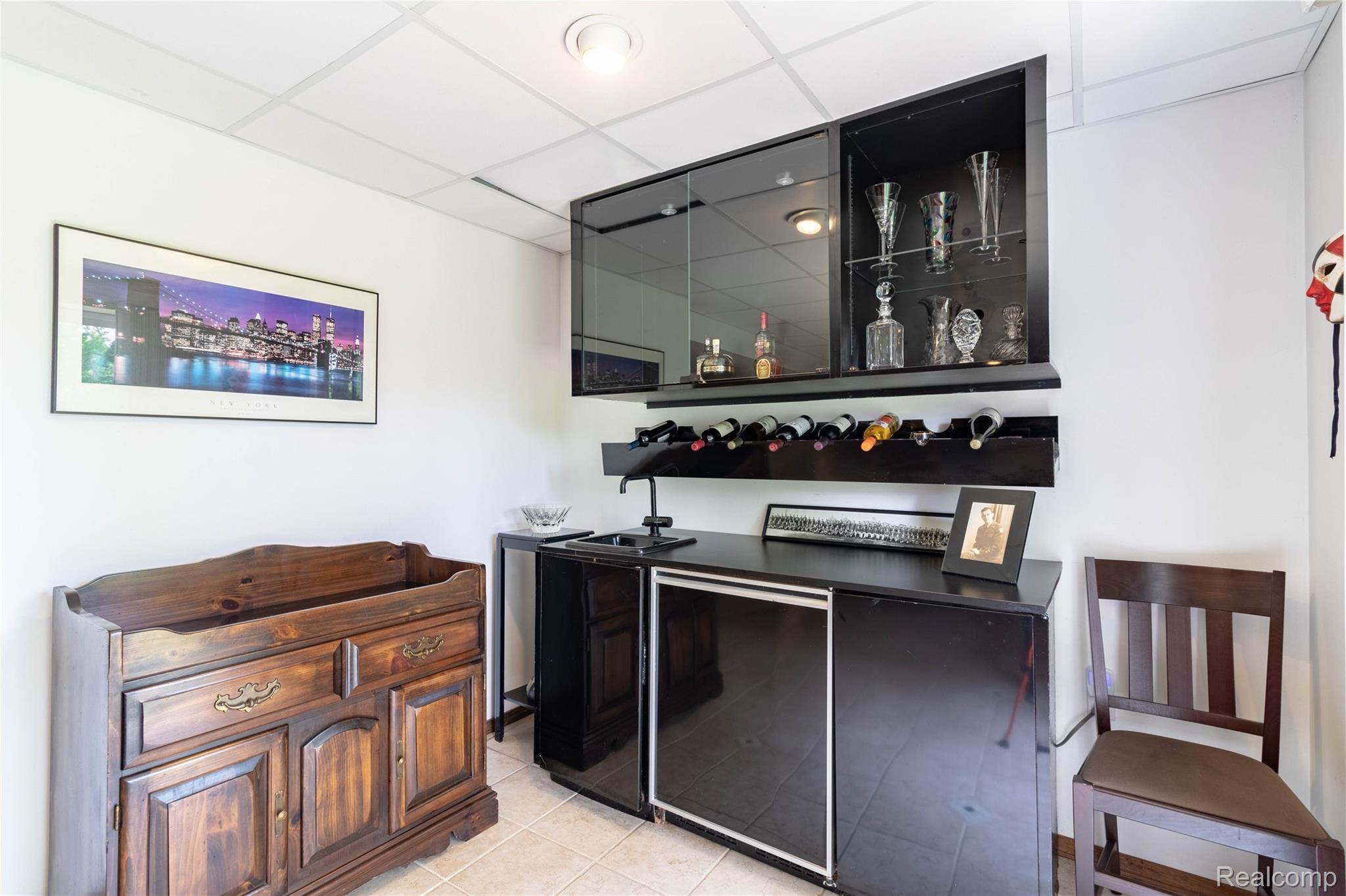 646 Decker Road Walled Lake, MI 48390 - Photo 19 of 39 Wet Bar in Lower Level