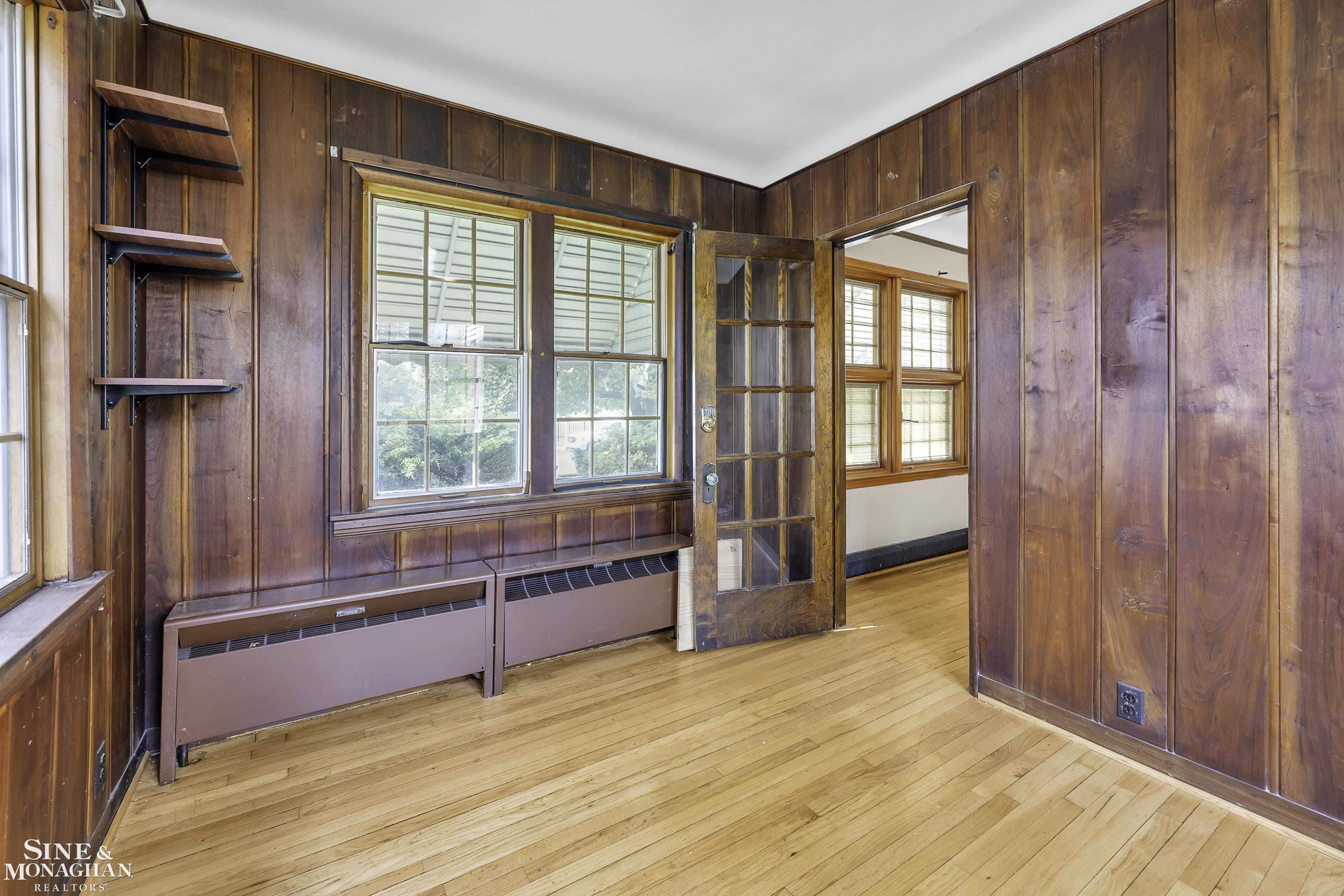 734 Neff Road Grosse Pointe, MI 48230 - Photo 13 of 39 50158895-2ee00abd-64d5-4a9a-883b-5c203ed0406d.JPG
