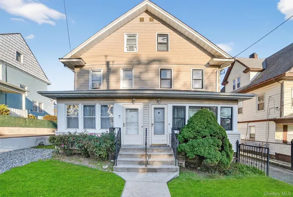 $580,000 | 17 Mt Joy Place, New Rochelle, NY 10801