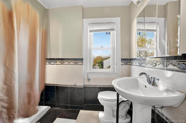 $599,000 | 17 Mt Joy Place, New Rochelle, NY 10801