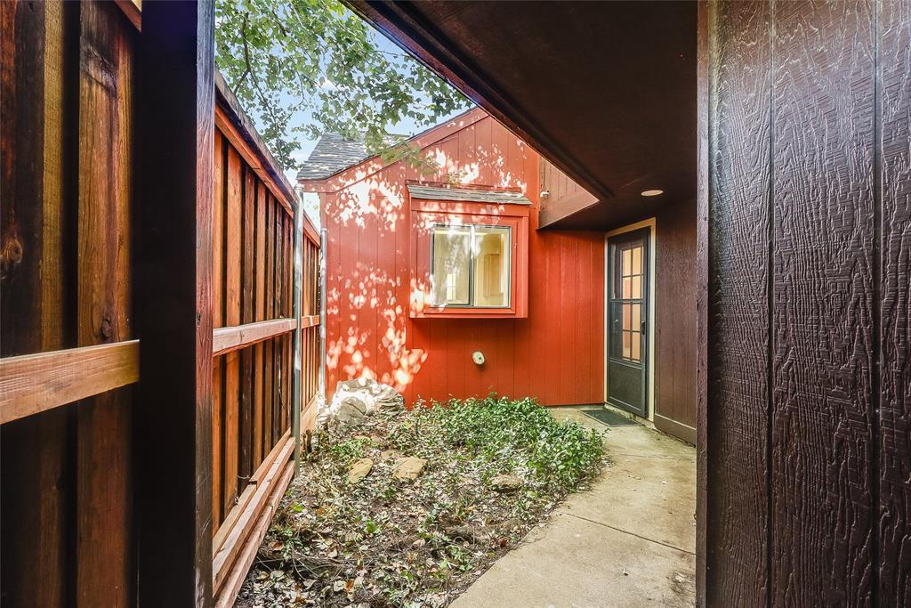 1728 Hackamore Street Mesquite, TX 75149 - Photo 16 of 22 Breezeway to the 2-car garage