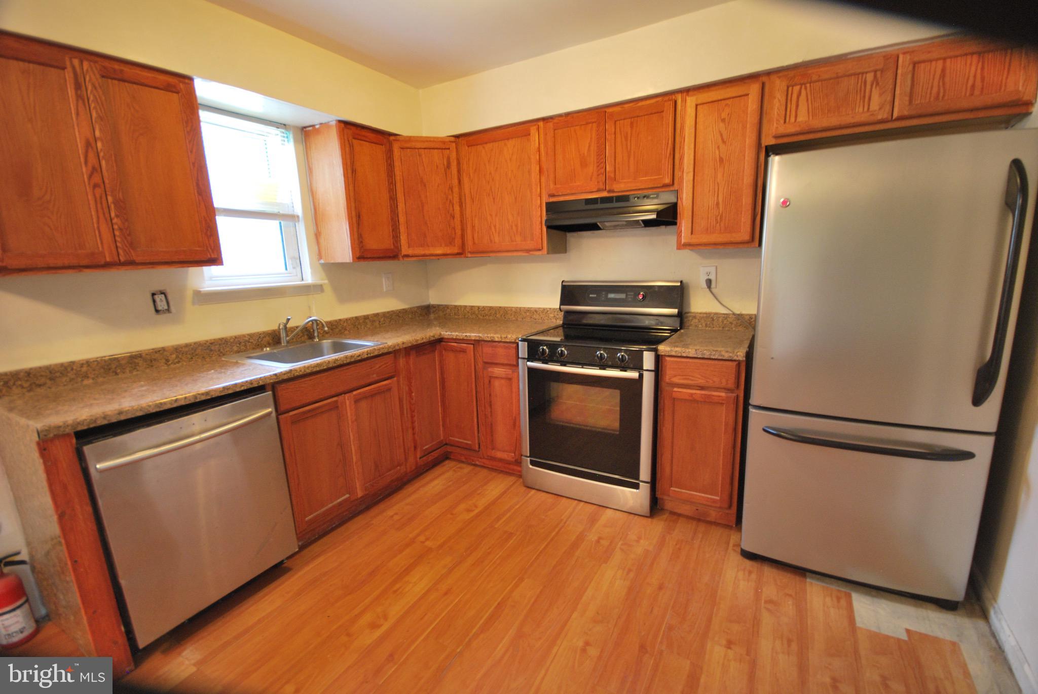 192 Hampshire Road Sicklerville, NJ 08081 - Photo 2 of 7 Gallery Image 2