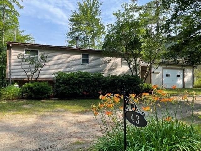 43 Piney Point Road Sunapee, NH 03782 - Photo 2 of 15