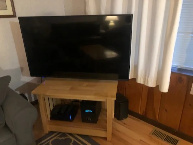 $1,550 | 43 Piney Point Road, Sunapee, NH 03782