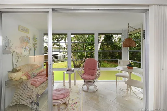 $149,900 | 2929 Southeast Ocean Boulevard, Unit 1047, Stuart, FL 34996