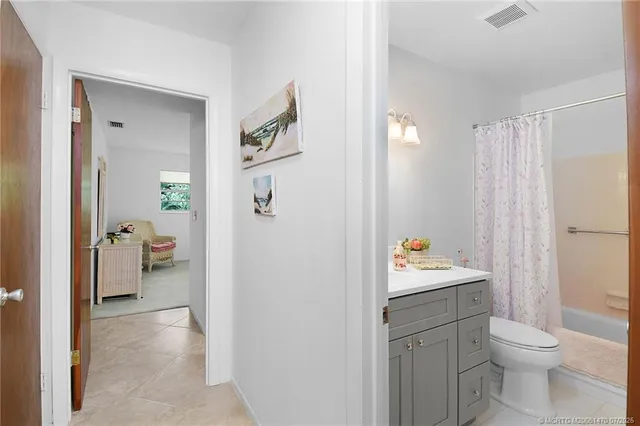 $149,900 | 2929 Southeast Ocean Boulevard, Unit 1047, Stuart, FL 34996