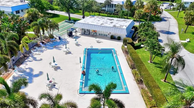 $149,900 | 2929 Southeast Ocean Boulevard, Unit 1047, Stuart, FL 34996