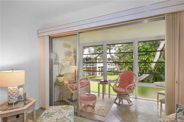 $149,900 | 2929 Southeast Ocean Boulevard, Unit 1047, Stuart, FL 34996