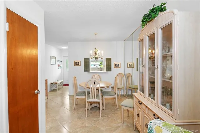 $149,900 | 2929 Southeast Ocean Boulevard, Unit 1047, Stuart, FL 34996