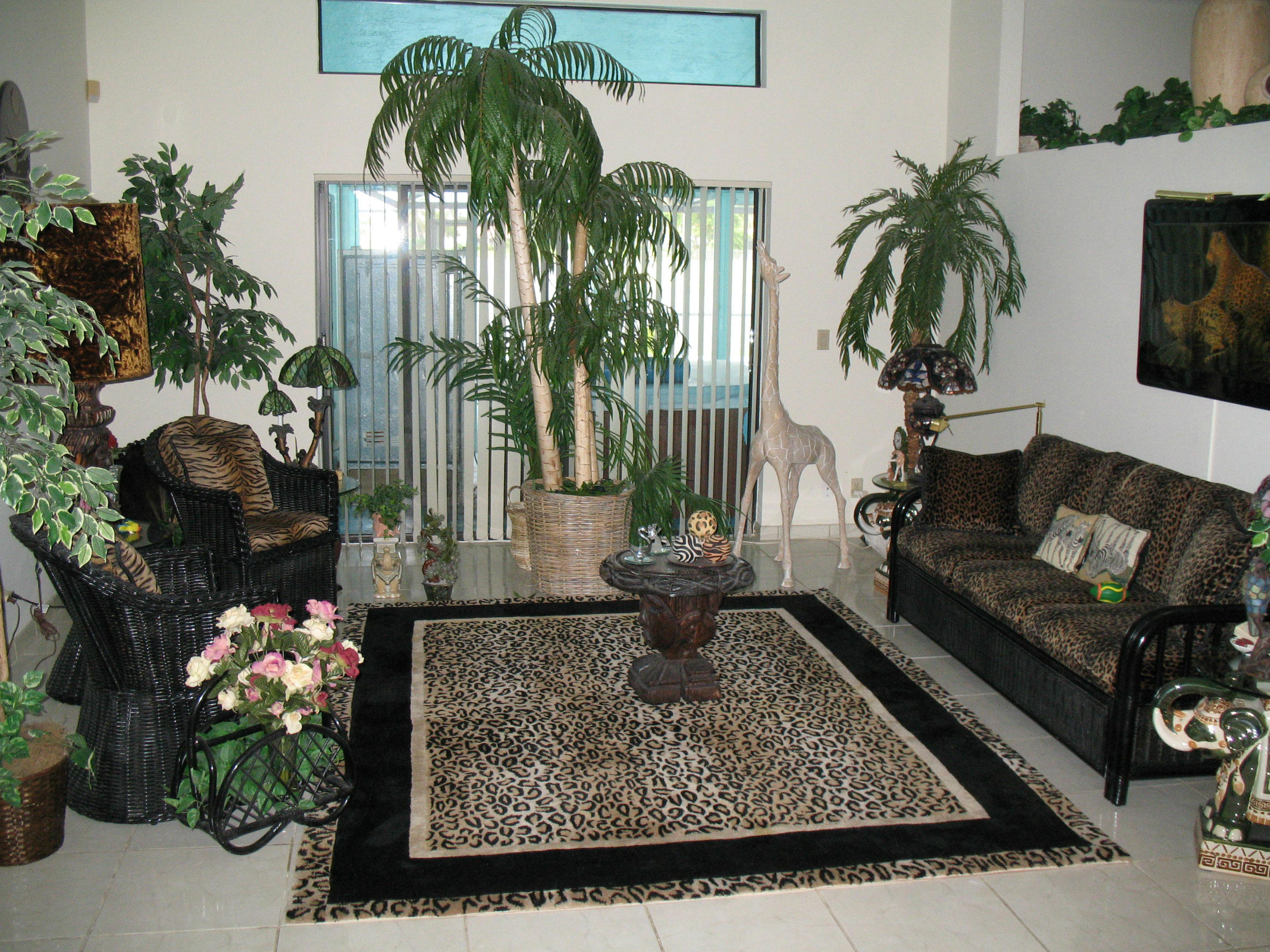11360 Lake Tree Court Boca Raton, FL 33498 - Photo 14 of 27 Living Room