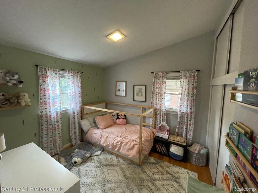 23900 Power Road Farmington, MI 48336 - Photo 11 of 21 BEDROOM 2