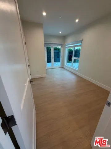 $3,600 | 5191-5193 Lindley Avenue, Tarzana, CA 91356