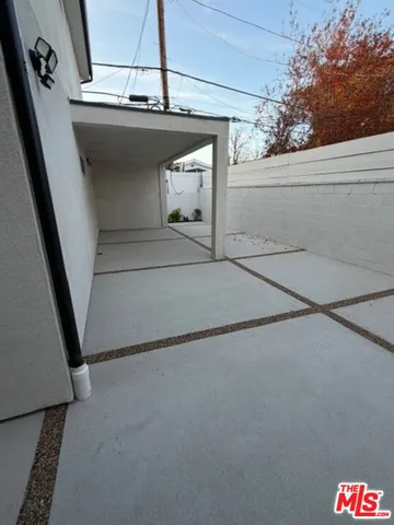 $3,600 | 5191-5193 Lindley Avenue, Tarzana, CA 91356