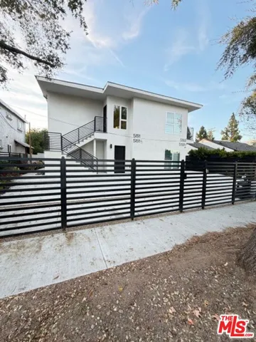 $3,600 | 5191-5193 Lindley Avenue, Tarzana, CA 91356
