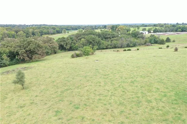 $244,000 | 32035 West 327th Street, Paola, KS 66071