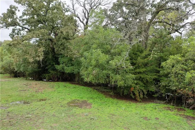 $244,000 | 32035 West 327th Street, Paola, KS 66071