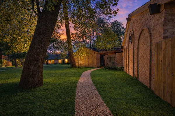 $349,999 | 701 Biloxi Court, Conroe, TX 77302