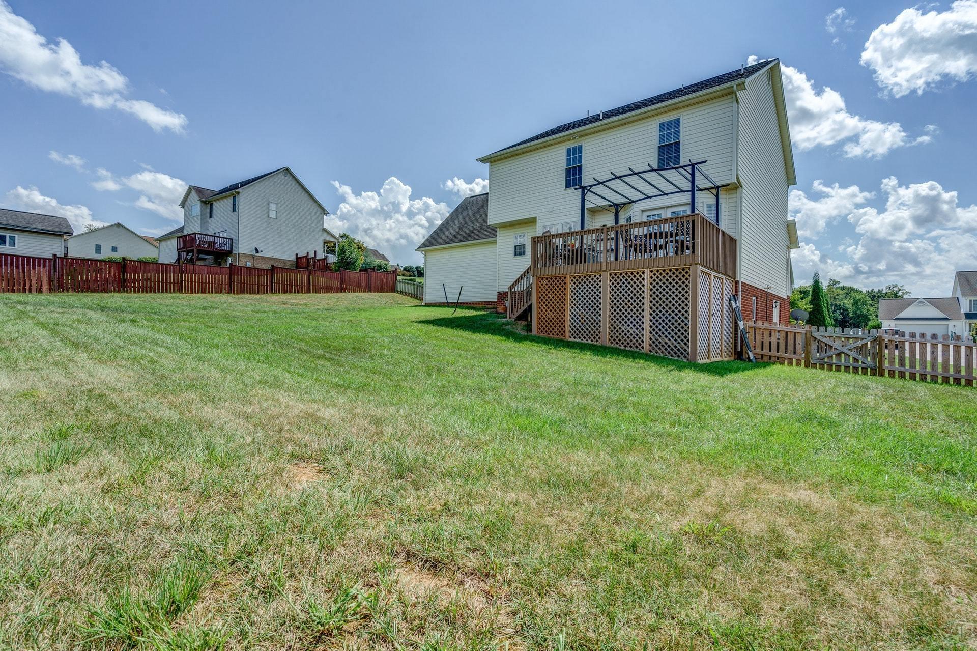 84 Eagle Ridge Roanoke, VA 24012 - Photo 38 of 43 035-324025-84 Eagle Ridge 033_8106120