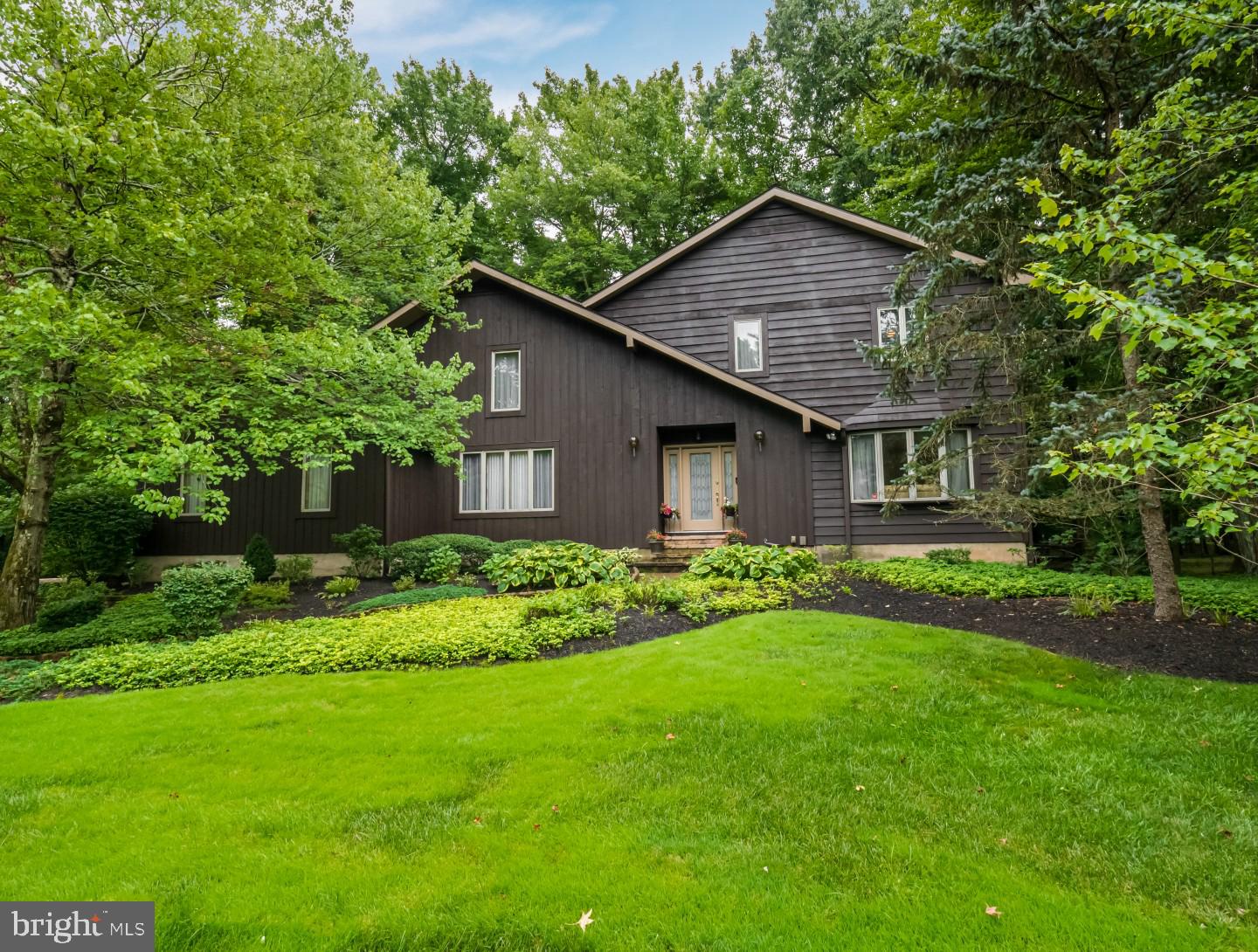 490 Kings Road Yardley, PA 19067 - Photo 1 of 40 Gallery Image 1
