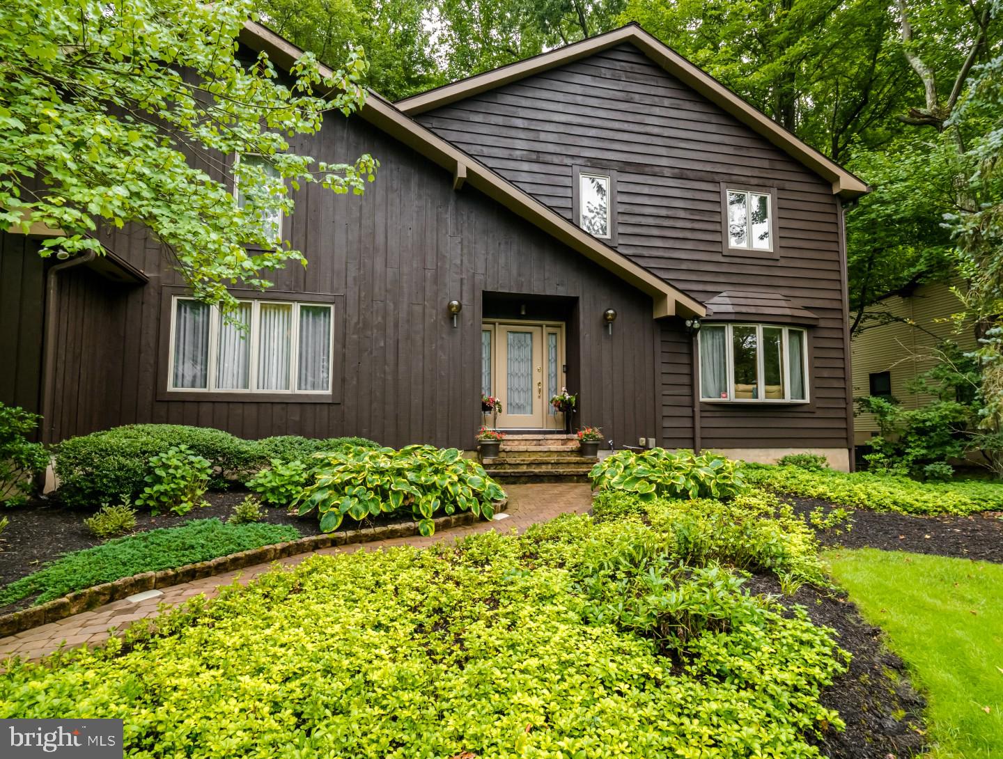 490 Kings Road Yardley, PA 19067 - Photo 3 of 40 Gallery Image 3