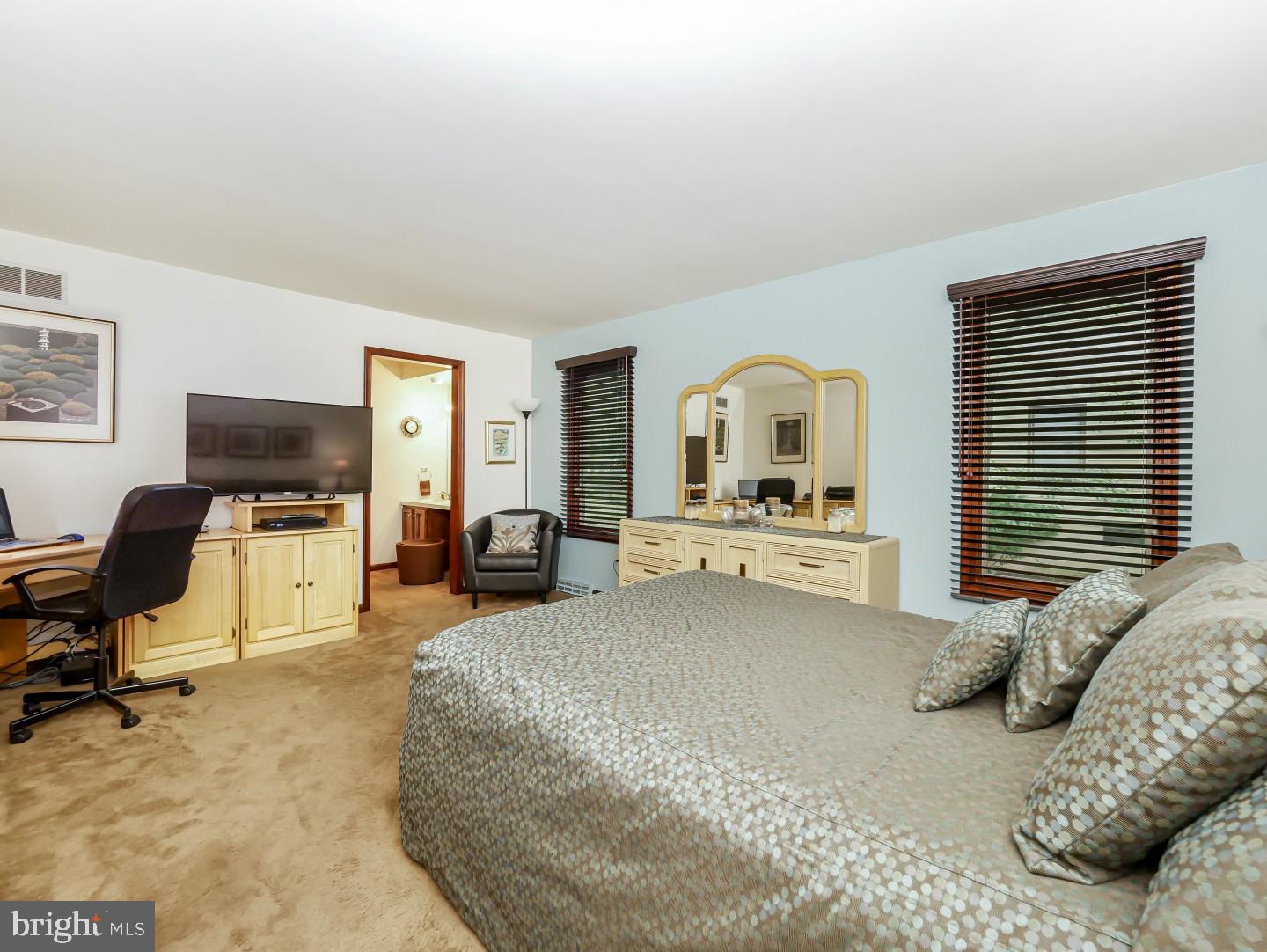 490 Kings Road Yardley, PA 19067 - Photo 24 of 40 Gallery Image 24