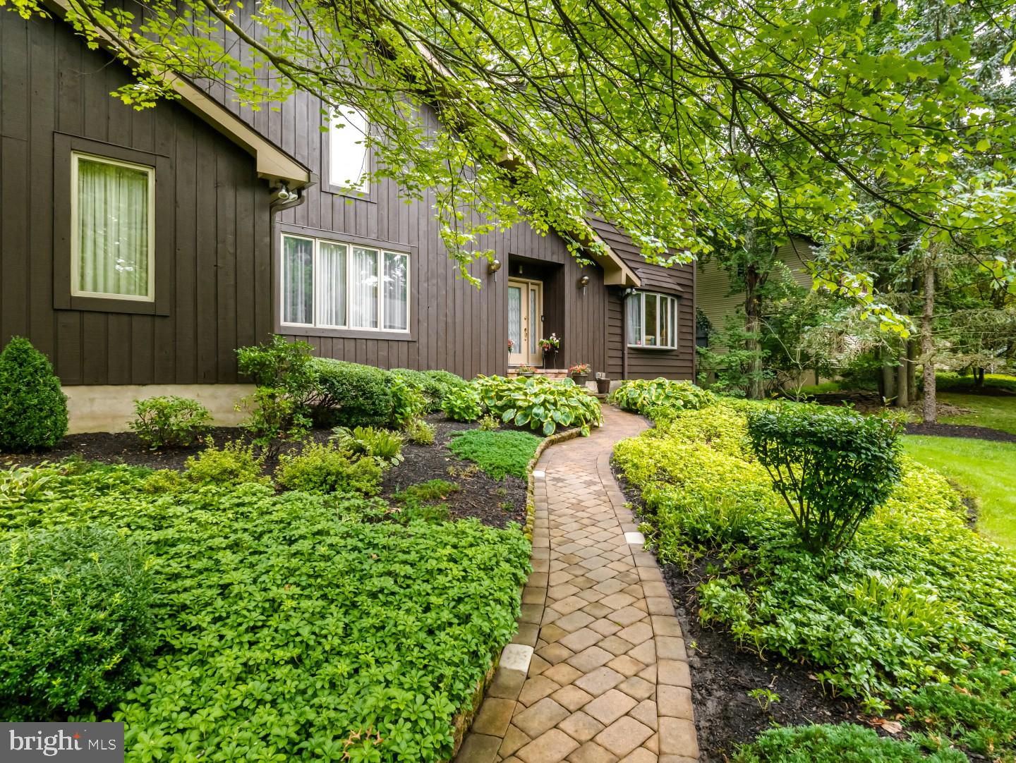 490 Kings Road Yardley, PA 19067 - Photo 4 of 40 Gallery Image 4