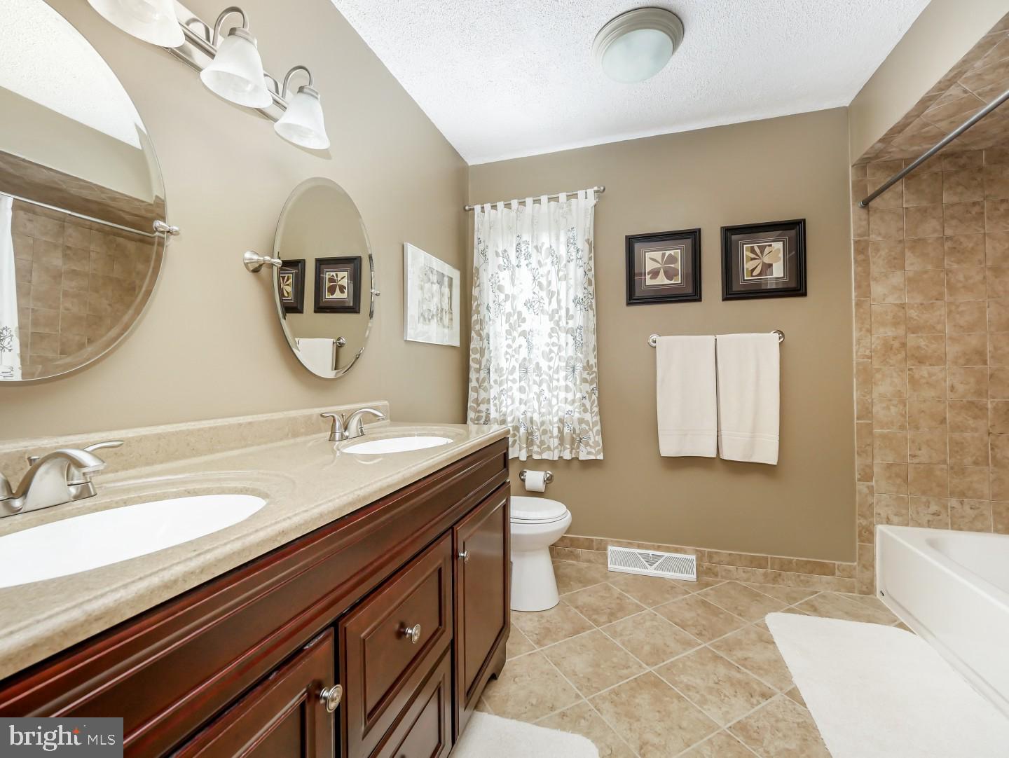 490 Kings Road Yardley, PA 19067 - Photo 33 of 40 Gallery Image 33