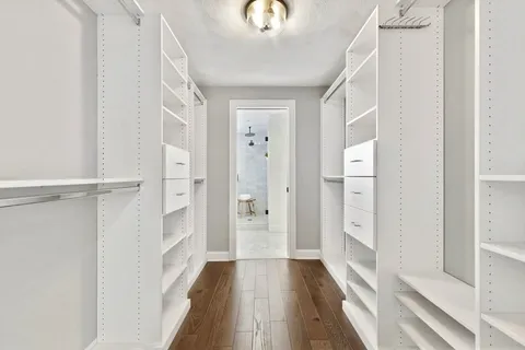 $1,365,000 | 10 Meadow Brook Lane, Reading, MA 01867