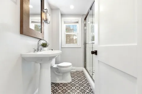 $1,365,000 | 10 Meadow Brook Lane, Reading, MA 01867