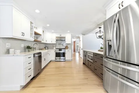 $1,365,000 | 10 Meadow Brook Lane, Reading, MA 01867