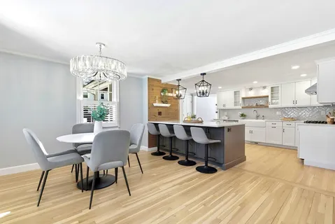 $1,365,000 | 10 Meadow Brook Lane, Reading, MA 01867