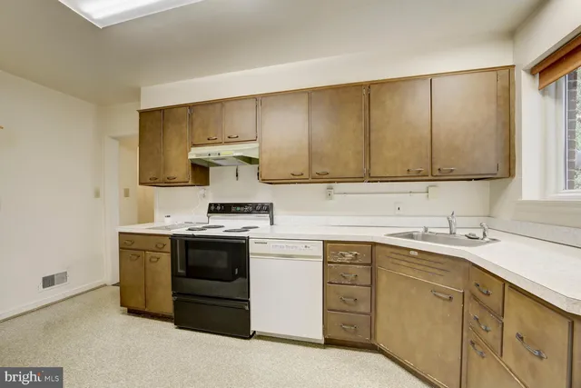 $729,000 | 6709 41st Avenue, Hyattsville, MD 20782