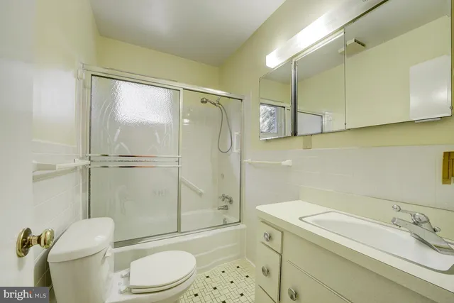 $729,000 | 6709 41st Avenue, Hyattsville, MD 20782