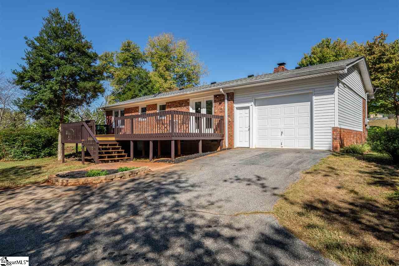 990 Jackson Grove Road Travelers Rest, SC 29690 - Photo 3 of 14