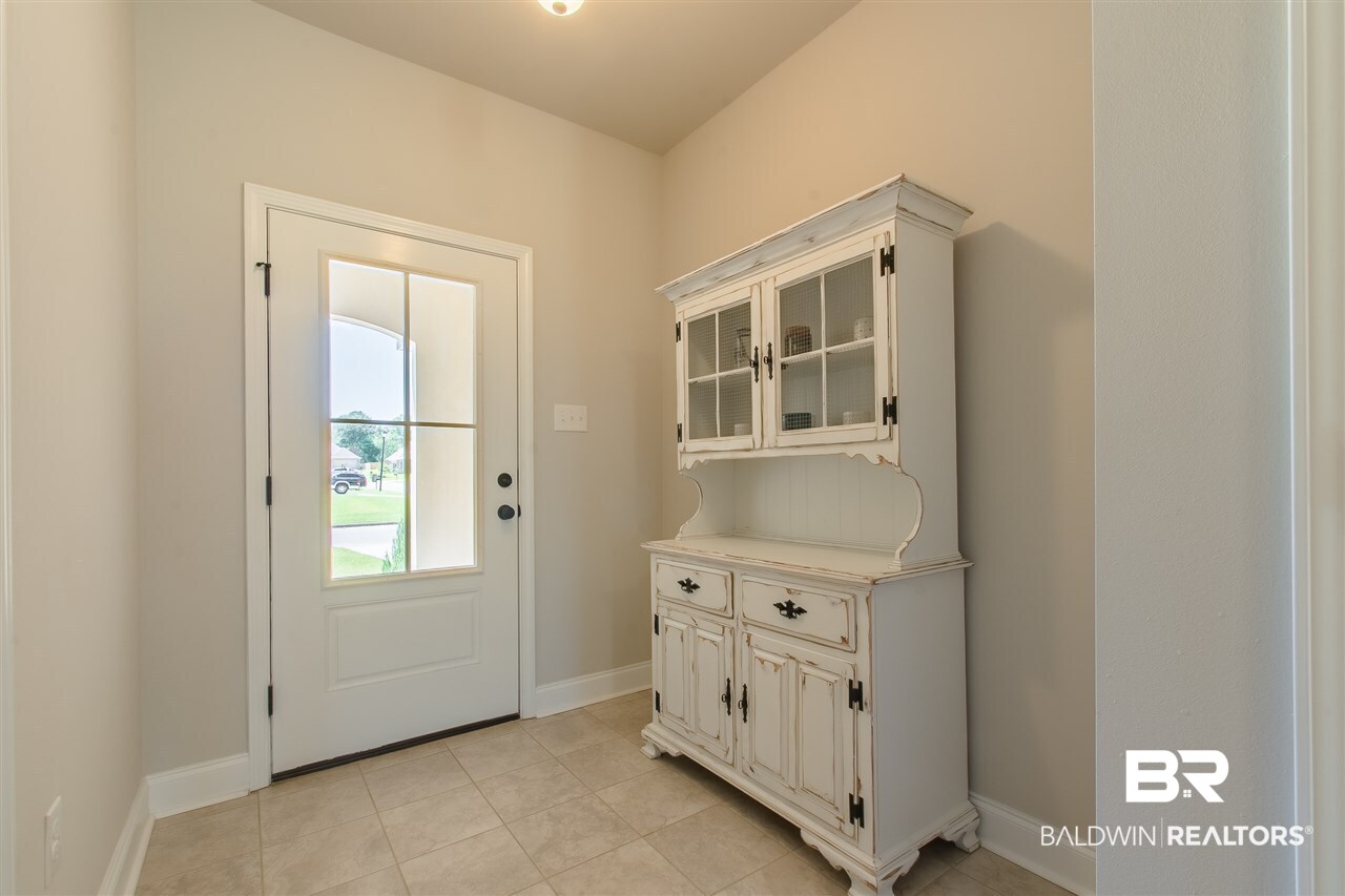 21238 Merlot Loop Silverhill, AL 36576 - Photo 3 of 23 Foyer