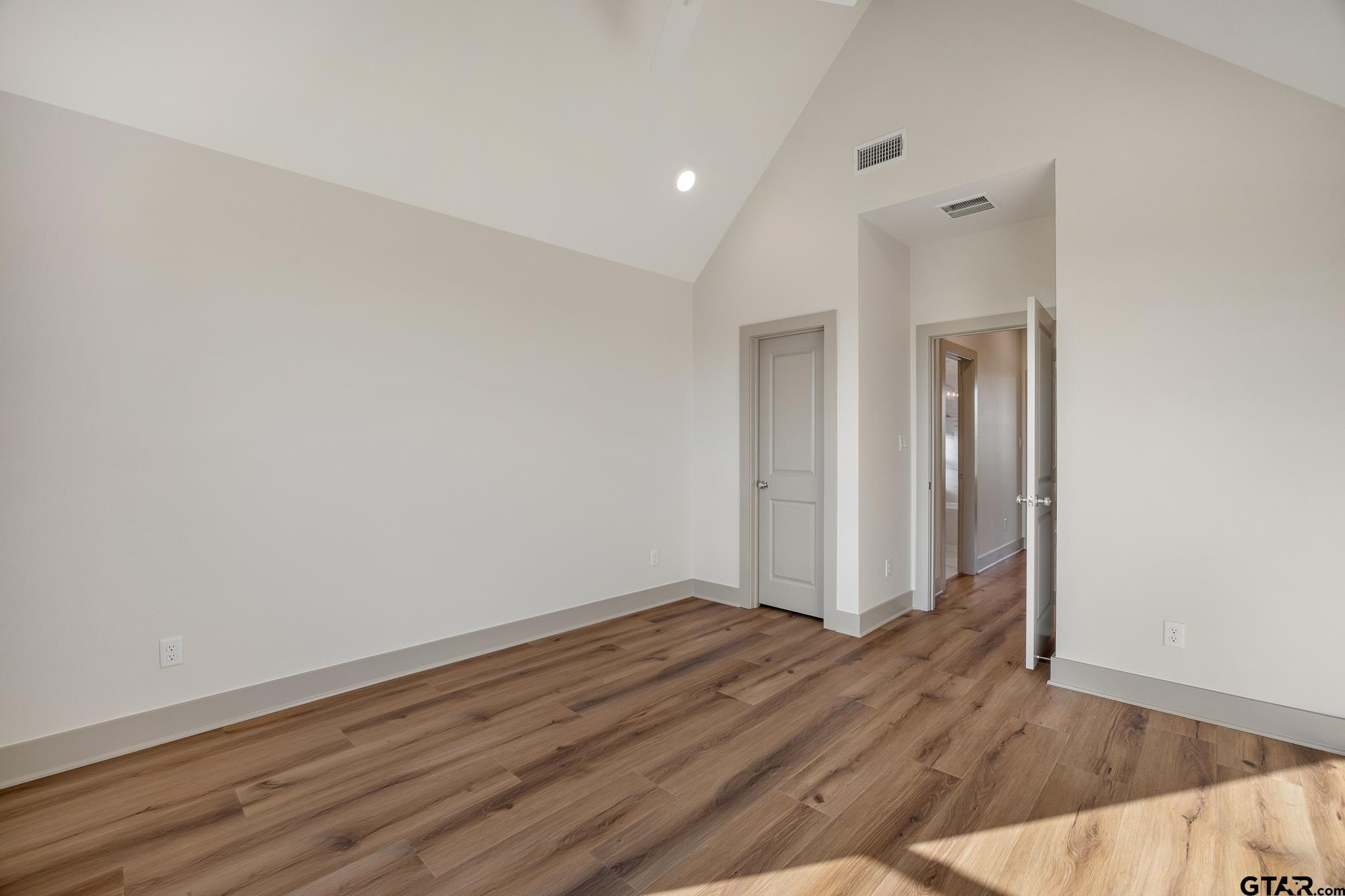 11410 Tucker Circle Flint, TX 75762 - Photo 37 of 43 wooden floor in an empty room