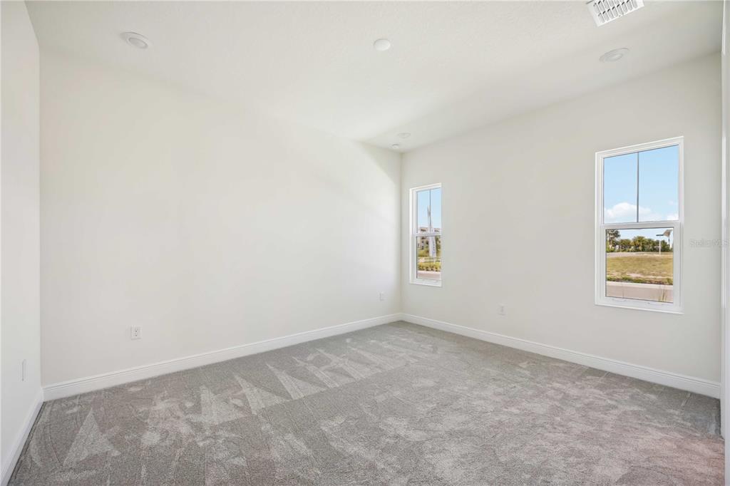 160 Eagleston Lane Sarasota, FL 34240 - Photo 11 of 20