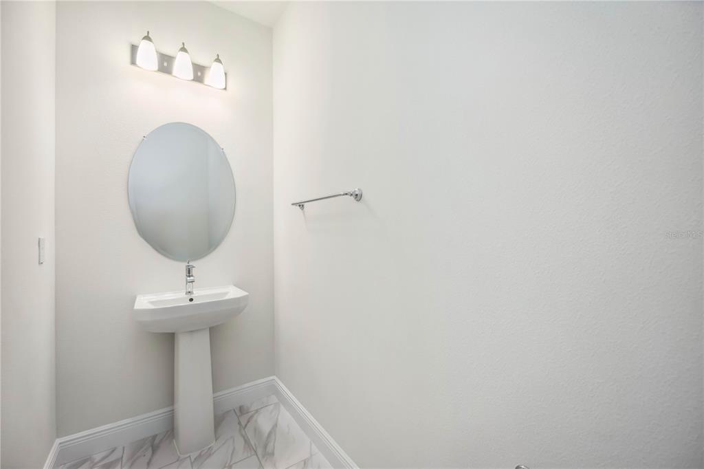 160 Eagleston Lane Sarasota, FL 34240 - Photo 10 of 20