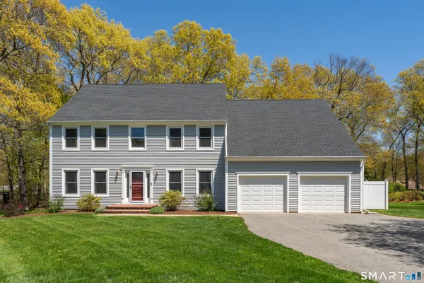 $799,900 | 6 Jean Drive, East Lyme, CT 06333